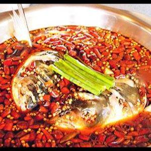 聚福花鲢鱼头火锅